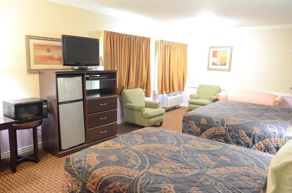 Budget Host Inn & Suites Humble Exterior foto